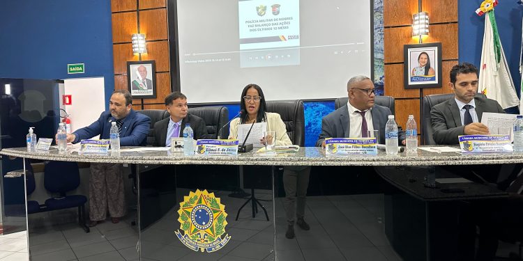 Em extraordinária, vereadores aprovam crédito adicional de perto de 6 milhões ao orçamento Em extraordinária, vereadores aprovam crédito adicional de perto de 6 milhões ao orçamento