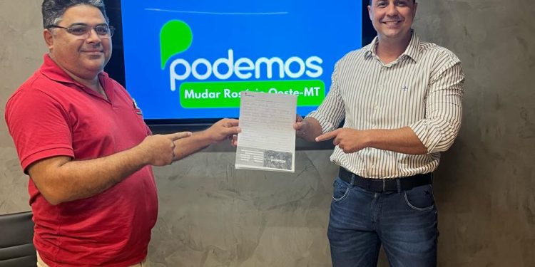 PODEMOS: partido recebe a filiação do dr. Carlos Mendes popular dr. Carlinhos PODEMOS: partido recebe a filiação do dr. Carlos Mendes popular dr. Carlinhos