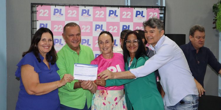 Clima esquenta com a participação de mais uma mulher na política em Nobres