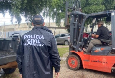 Operação da Polícia Civil cumpre prisões de criminosos que furtaram fazendas na região de Sorriso Operação da Polícia Civil cumpre prisões de criminosos que furtaram fazendas na região de Sorriso