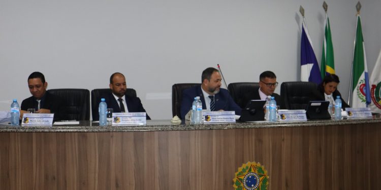 Primeira reunião da Câmara em Nobres, em 2.025, sem tensão e pontuada por muitas indicações Primeira reunião da Câmara em Nobres, em 2.025, sem tensão e pontuada por muitas indicações