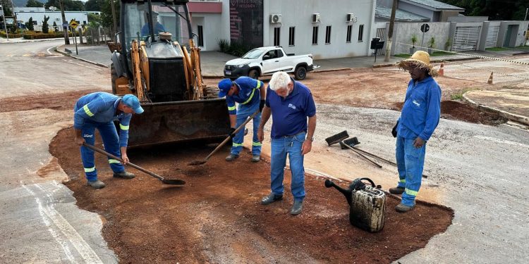 COMUNICADO PÚBLICO DA EMPRESA DE SANEAMENTO DE NOBRES (ESAN) sobre interdição em via urbana (Atualizada) COMUNICADO PÚBLICO DA EMPRESA DE SANEAMENTO DE NOBRES (ESAN) sobre interdição em via urbana (Atualizada)
