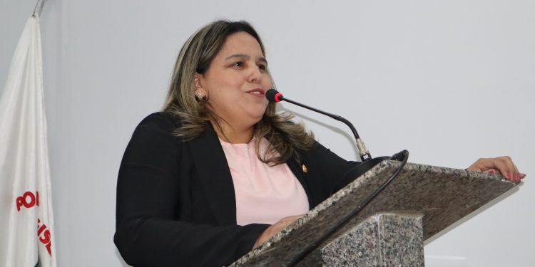 Para a vereadora Eva (Republicanos), o Clube da Melhor Idade merece apoio do município