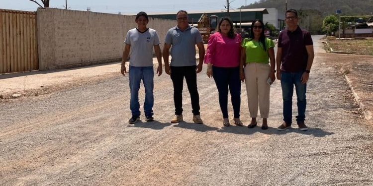 Grupo de vereadores rechaça “vale tudo” da administração municipal
