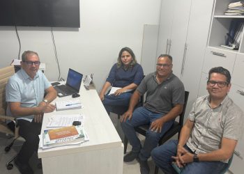 Vereadores visitam Secretaria de Saúde para tratar de demandas da população