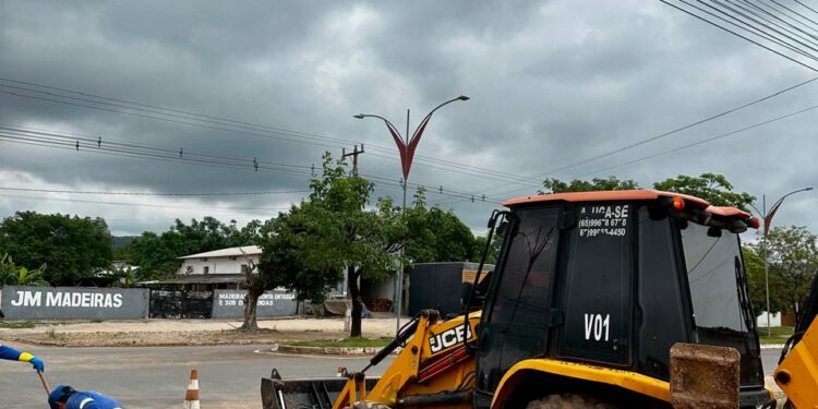ESAN comunica execução de serviços em ruas e avenidas da cidade de Nobres ESAN comunica execução de serviços em ruas e avenidas da cidade de Nobres