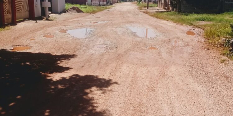 Pobre Rua Miranda, segue atirada ao desprezo pelo poder público municipal