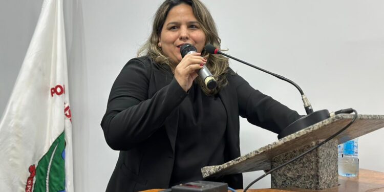 Com apoio integral dos seus pares, vereadora consegue aprovação de importante projeto Com apoio integral dos seus pares, vereadora consegue aprovação de importante projeto