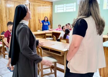 Em mais uma de suas investidas sociais, vereadora leva amparo à Pastoral do Menor