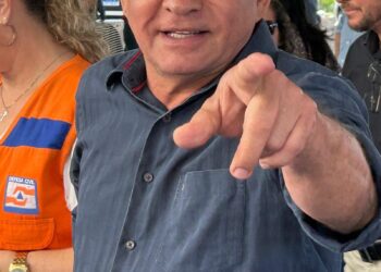Prefeito Zé Domingos cria novos cargos em nome de uma eficiência não comprovada