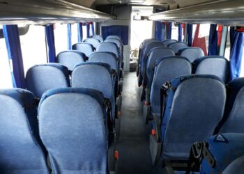 Pacientes sofrem, ora por falta de ônibus (quebrado); em outras vezes, sem ar condicionado