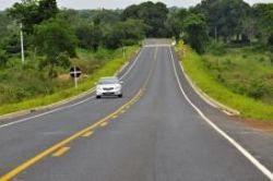 Acidentes na MT-010 revelam absurdos praticados por motoristas em ultrapassagens perigosas Acidentes na MT-010 revelam absurdos praticados por motoristas em ultrapassagens perigosas
